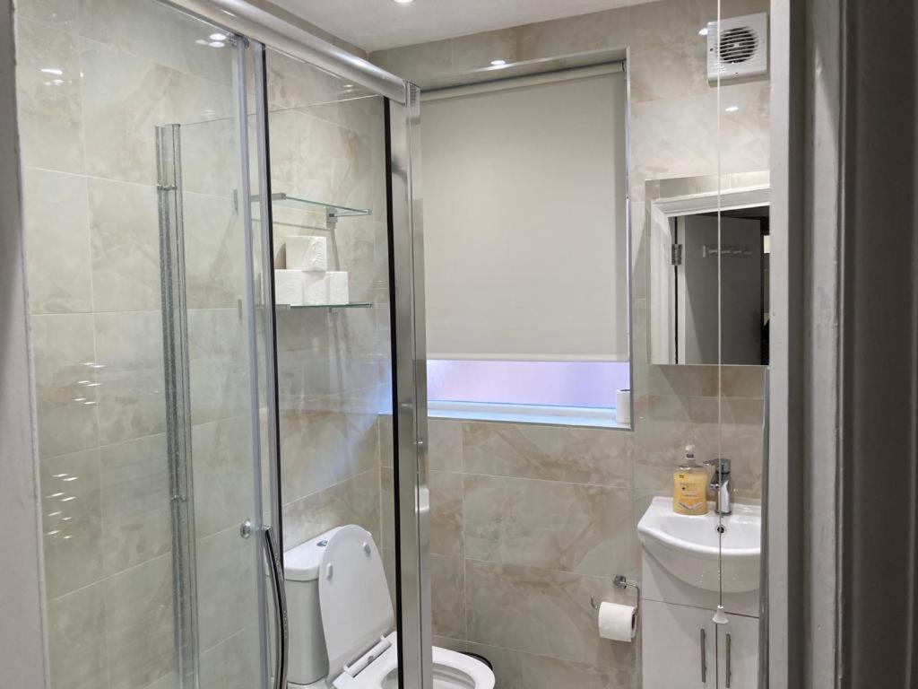 Twin Towerd Hotel لندن المظهر الخارجي الصورة